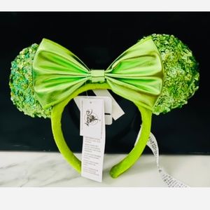 St Patrick’s Day Kelly Green Sequin Minnie Bow Ears Headband Disney Parks NWT